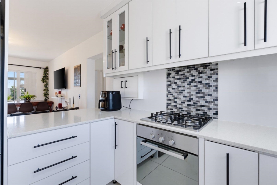 2 Bedroom Property for Sale in Milnerton Western Cape